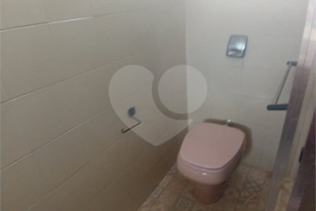 Casa à venda com 4 quartos, sendo 2 suítes, em Vila Gustavo, São Paulo, SP
