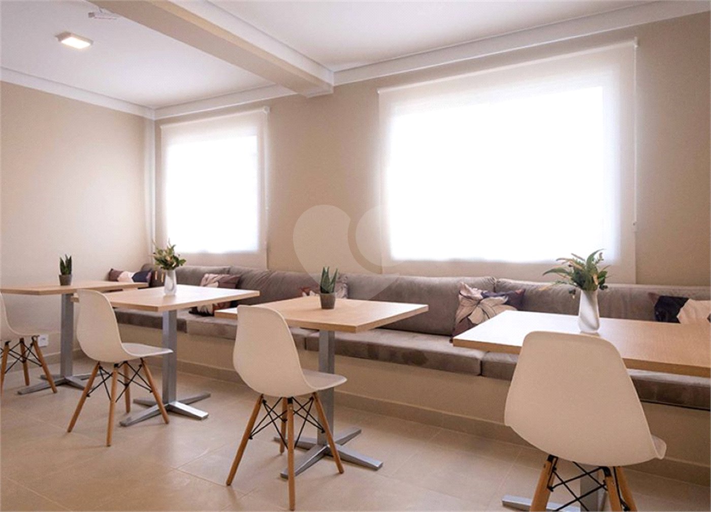 Apartamento à venda com 2 quartos em Cidade Tiradentes, São Paulo, SP