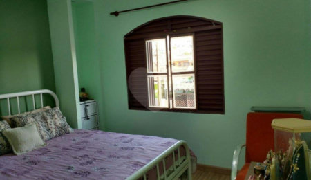 Sobrado à venda com 3 quartos, sendo 1 suíte,  em Vila Mazzei, São Paulo, SP