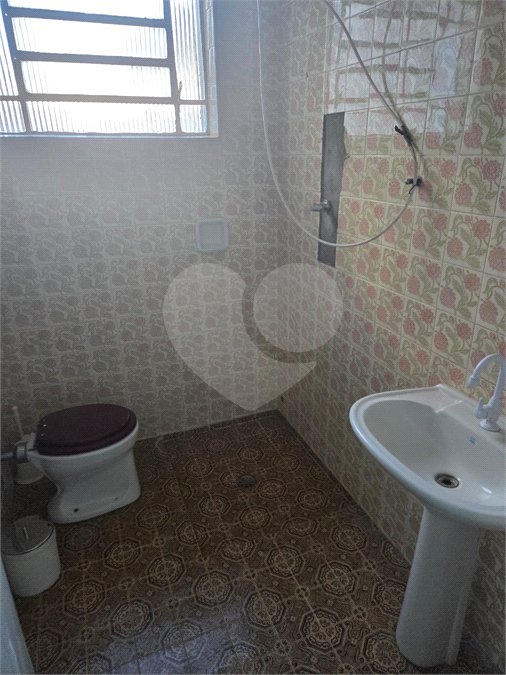 Sobrado à venda com 4 quartos, sendo 1 suíte, em Vila Graciosa, São Paulo, SP
