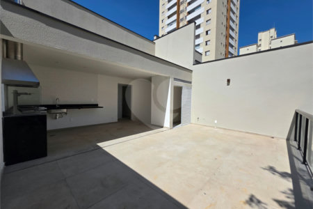 Sobrado à venda com 3 suítes em Vila Firmiano Pinto, São Paulo, SP