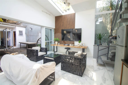 Casa Térrea à venda ou para alugar com 5 quartos, sendo 1 suíte, em Brooklin, São Paulo, SP