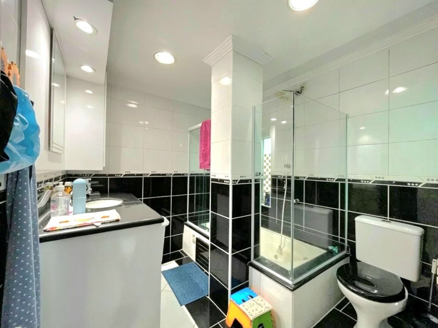 Casa com 3 dormitórios à venda, 210 m² por R$ 1.200.000,00 - Encruzilhada - Santos/SP