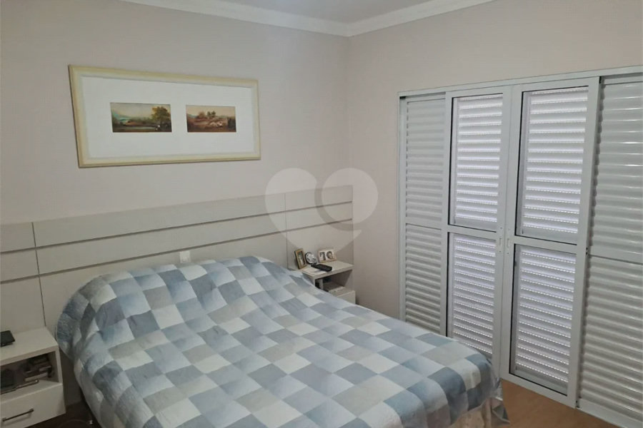 Linda Casa 3 dormitórios com piscina - R$ 950.000,00