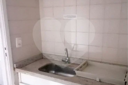 SALA COMERCIAL PARA LOCAÇÃO COM 57m2 NA VILA MARIANA/METRÔ