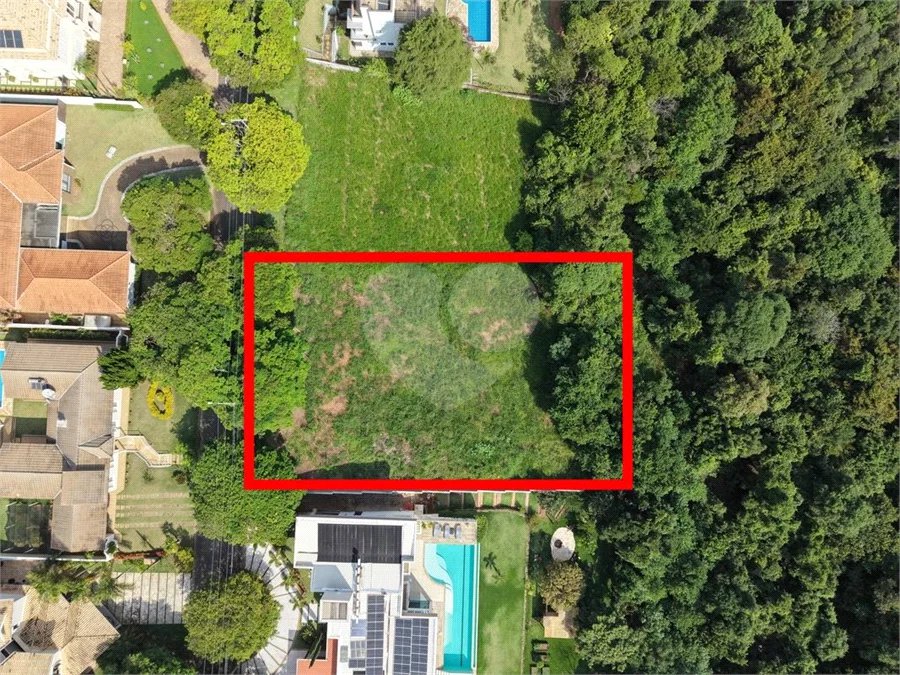 Terreno com 1.500 m2 no Condomínio Residencial Jardim Primavera Louveira SP
