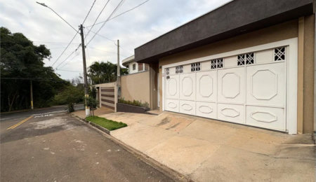 Casa à venda com 3 quartos, sendo 1 suíte,  em Jardim Santa Elisa, São Carlos, SP