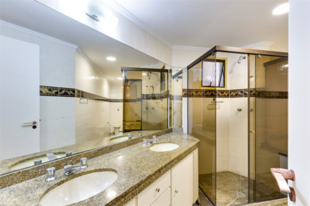 Apartamento à venda com 3 suítes em Granja Julieta, São Paulo, SP