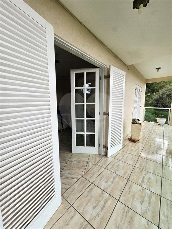 Casa à venda com 3 quartos, sendo 1 suíte, no condomínio Clube de Campo Fazenda Tabarã, Mairiporã - SP