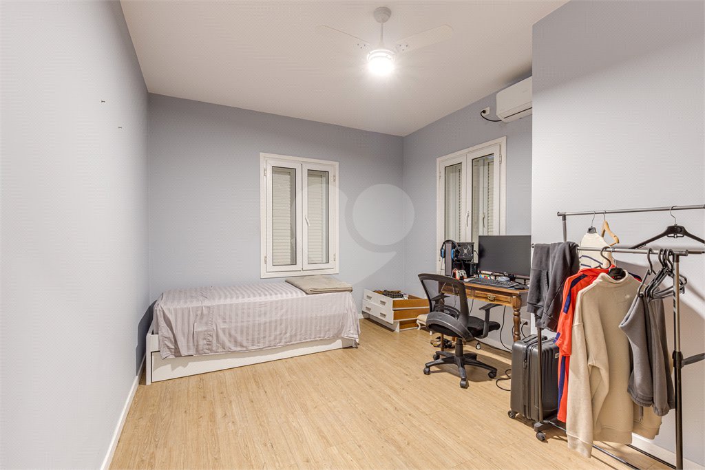 Sobrado à venda com 5 quartos, sendo 3 suítes,  em Alto da Boa Vista, São Paulo, SP