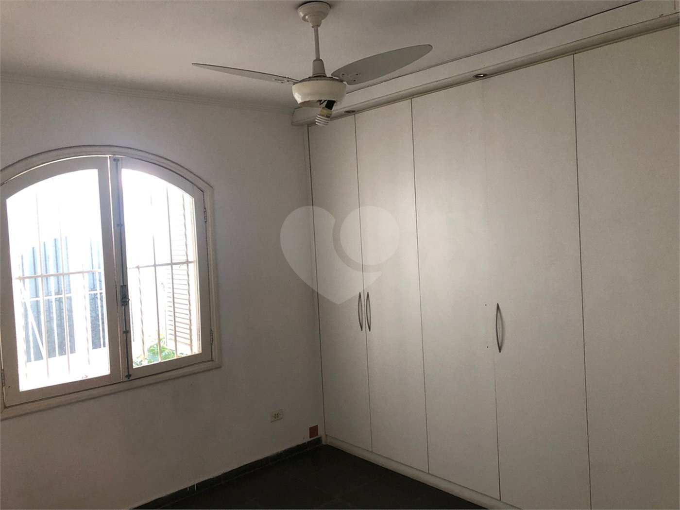 Casa Térrea à venda com 4 quartos, sendo 2 suítes, em Jardim das Bandeiras, São Paulo, SP