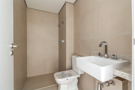 Apartamento à venda ou para alugar com 4 quartos, sendo 3 suítes,  em Jardim Morumbi, São Paulo, SP