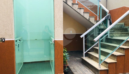 Casa à venda com 2 suítes no condomínio Residencial Guilhen, São Paulo - SP