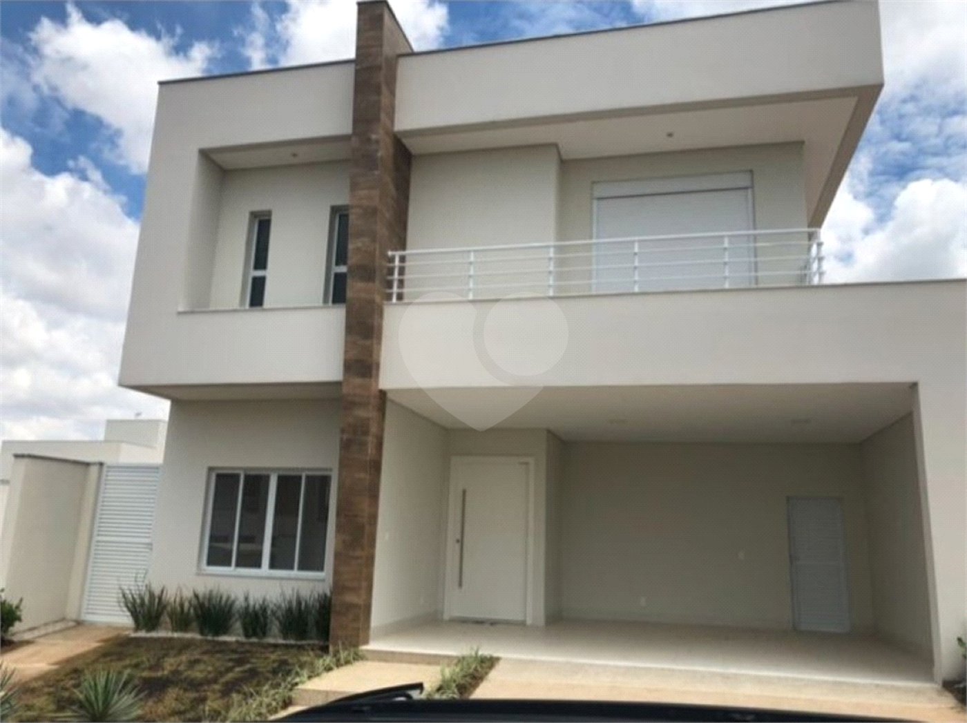 Casa à venda com 4 suítes no condomínio Chácara Ondina, Sorocaba - SP