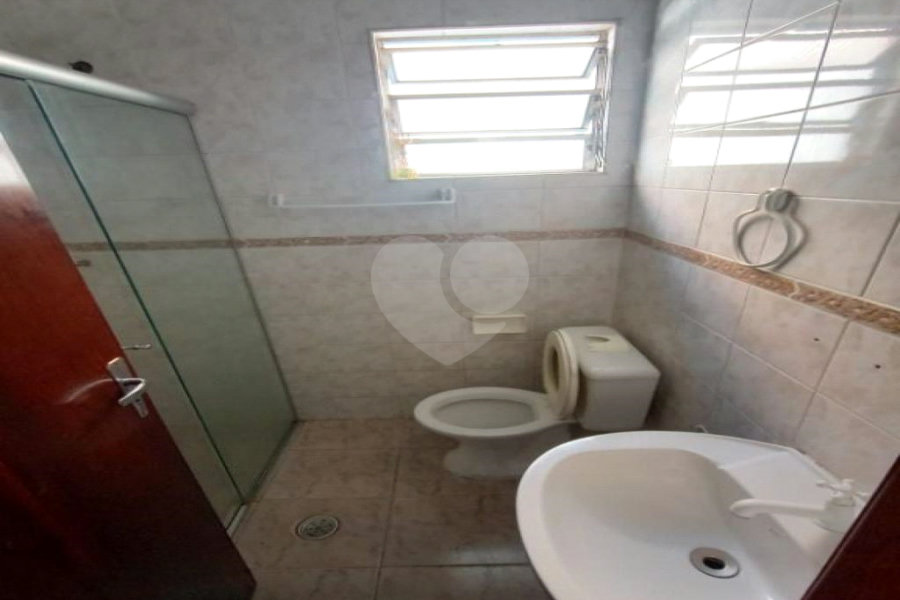 Casa à venda com 3 quartos, sendo 1 suíte, em Saúde, São Paulo, SP