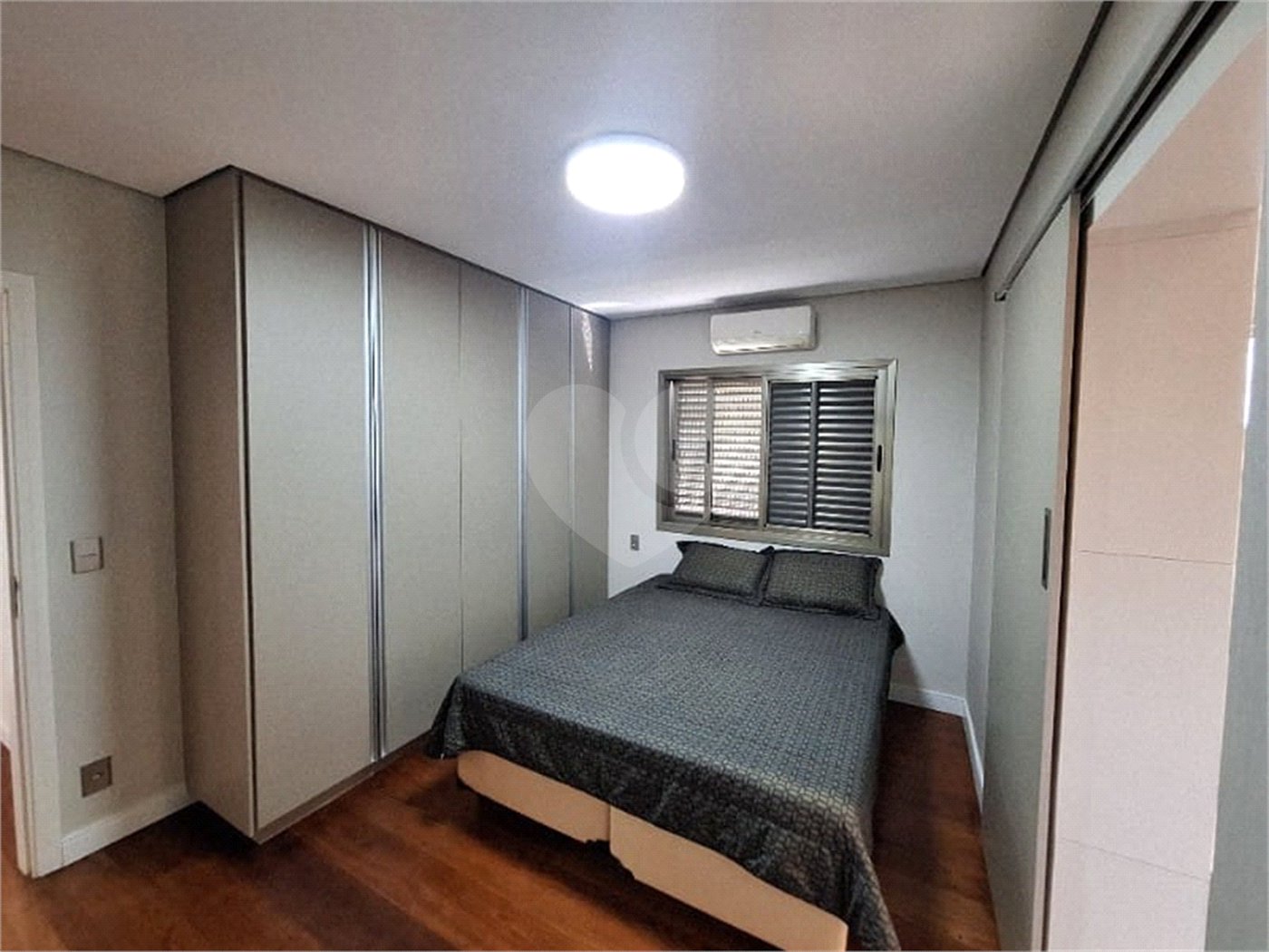 Casa à venda com 3 suítes no condomínio Vinhas da Vista Alegre Sede, Vinhedo - SP