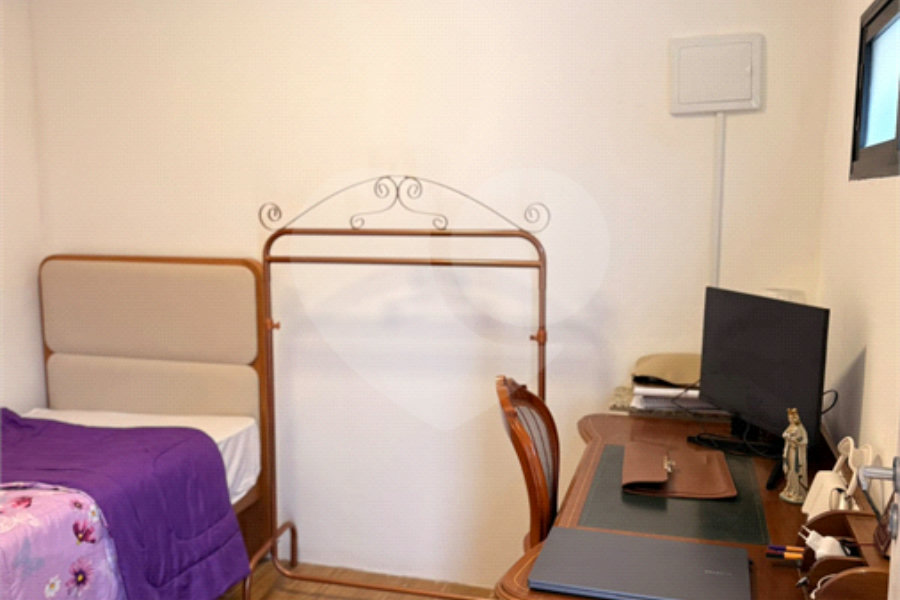 Casa à venda com 4 quartos, sendo 1 suíte,  no condomínio Alpes da Cantareira, Mairiporã - SP