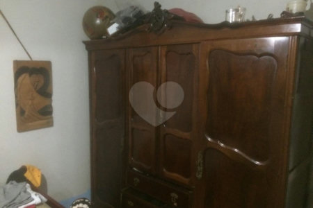 Casa à venda com 4 quartos, sendo 1 suíte, em Vila Vitório Mazzei, São Paulo, SP