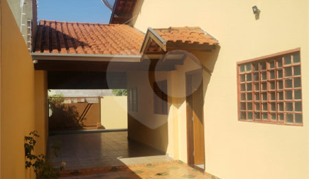 Casa à venda com 3 quartos em Parque São Carlos, Três Lagoas, MS