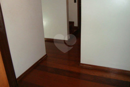 Sobrado à venda com 4 quartos, sendo 2 suítes, em Santa Teresinha, São Paulo, SP