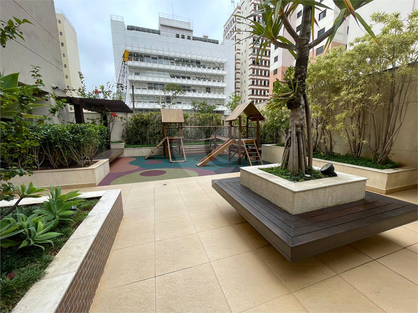 Apartamento à venda com 4 suítes em Perdizes, São Paulo, SP