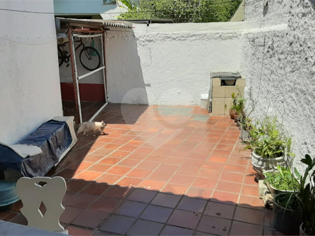 Sobrado à venda com 2 quartos em Horto, São Paulo, SP