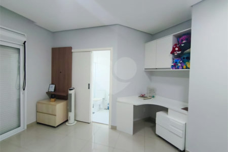 Casa à venda com 3 suítes no condomínio Piemonte, Vinhedo - SP