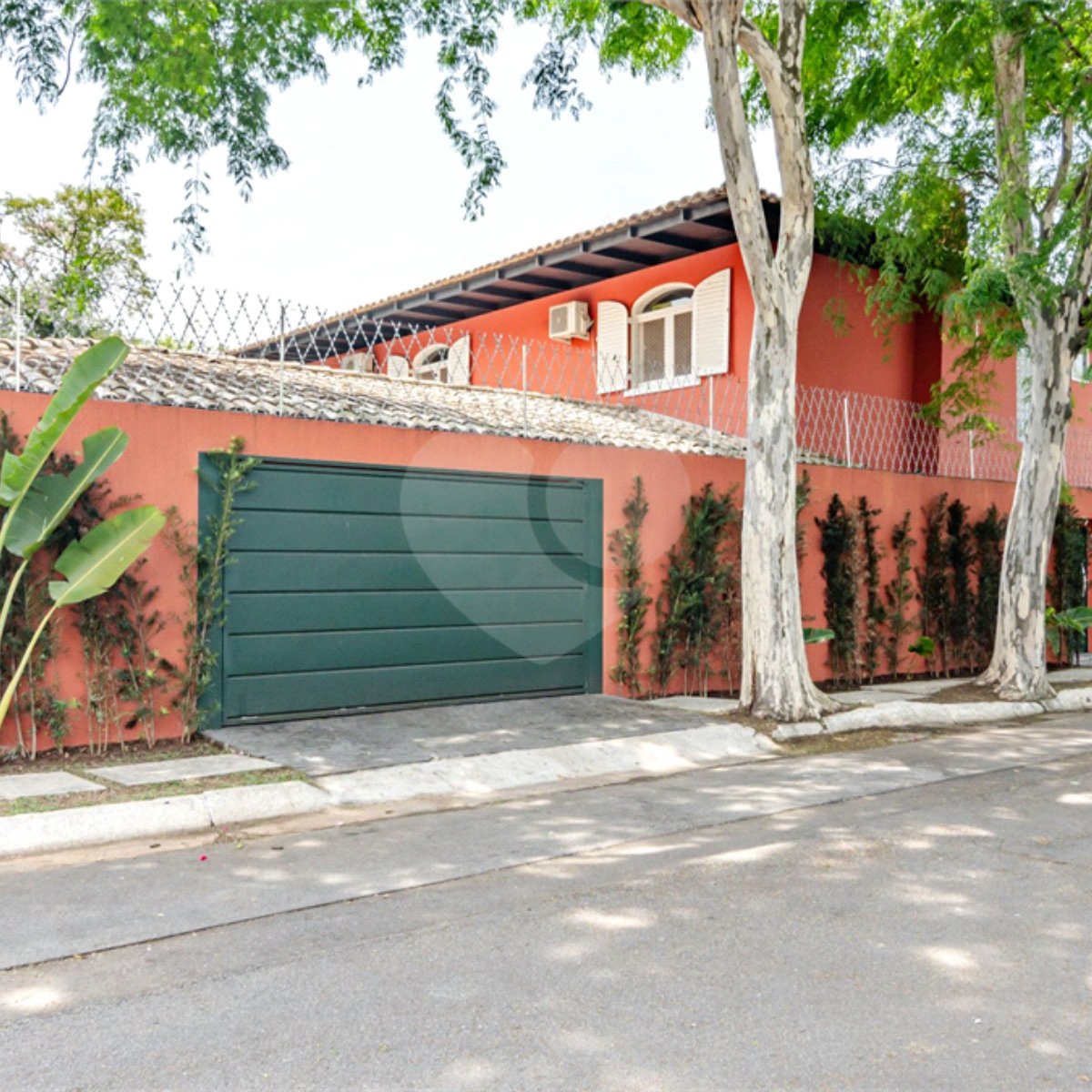 Casa à venda com 4 suítes no condomínio Residencial Chácara Monte Alegre, São Paulo - SP