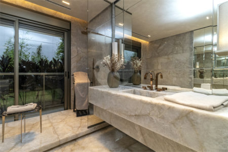 Apartamento à venda com 4 suítes em Jardim Guedala, São Paulo, SP