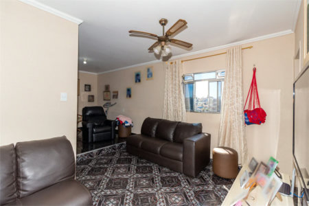 Casa à venda com 3 quartos, sendo 1 suíte, em Jardim Paris, São Paulo, SP