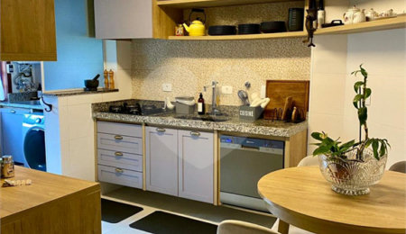 Duplex à venda com 4 quartos, sendo 3 suítes,  em Vila Iara, Campos do Jordão, SP