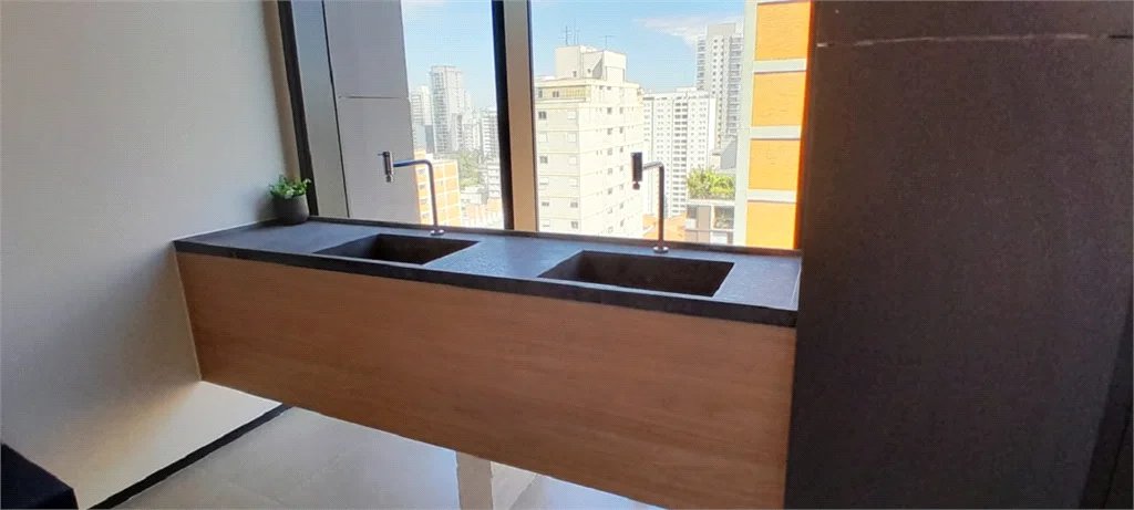 Apartamento à venda com 2 suítes em Pinheiros, São Paulo, SP