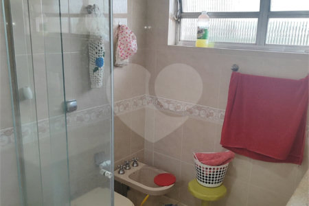Casa à venda com 4 quartos, sendo 2 suítes, no condomínio Chácara das Rosas, São Paulo - SP