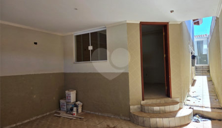 Casa à venda com 3 quartos, sendo 1 suíte,  em Vila José Salem, Itapetininga, SP