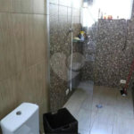 Sobrado à venda com 6 quartos, sendo 5 suítes, em Vila Paranaguá, São Paulo, SP
