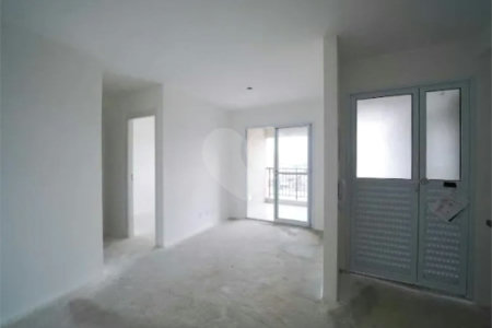 Apartamento à venda com 3 quartos, sendo 1 suíte, em Vila Bandeirantes, São Paulo, SP