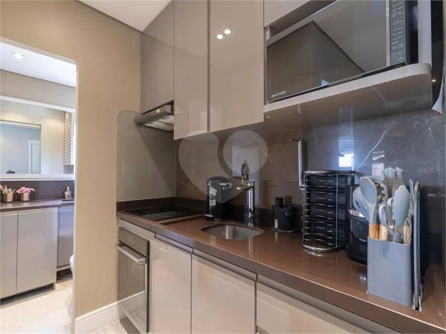 Apartamento à venda com 2 quartos, sendo 1 suíte, em Vila Olímpia, São Paulo, SP