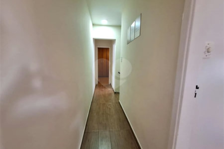 Casa à venda com 3 quartos, sendo 1 suíte, em Vila Gomes, São Paulo, SP