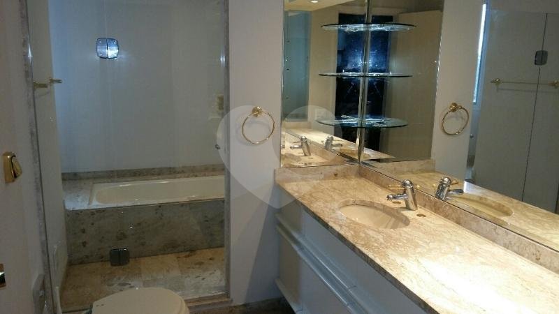 Apartamento à venda com 4 suítes em Alto da Boa Vista, São Paulo, SP