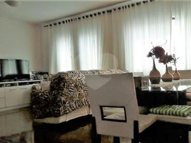 Sobrado à venda com 4 quartos, sendo 2 suítes,  em Tucuruvi, São Paulo, SP