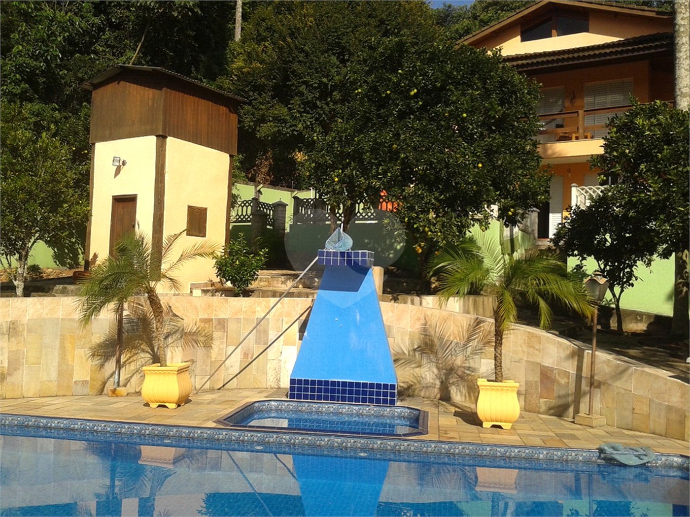 Casa à venda com 4 suítes no condomínio Sausalito, Mairiporã - SP