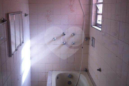Sobrado à venda com 3 quartos, sendo 1 suíte, em Chora Menino, São Paulo, SP