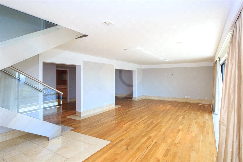 Duplex à venda ou para alugar com 5 suítes em Alto da Boa Vista, São Paulo, SP
