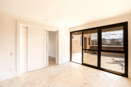 Duplex à venda com 6 quartos, sendo 4 suítes, em Vila Andrade, São Paulo, SP