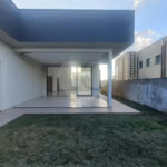 Casa à venda com 4 quartos, sendo 3 suítes,  no condomínio Samballa 3, Atibaia - SP
