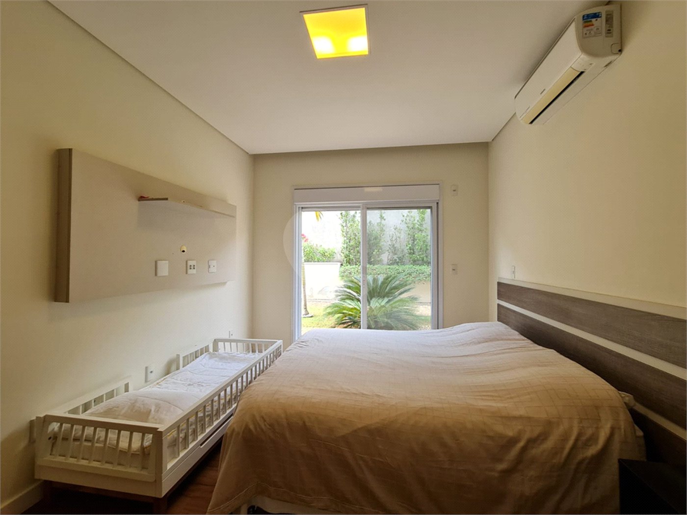 Casa à venda ou para alugar com 4 suítes no condomínio Residencial Jardim Primavera, Louveira - SP