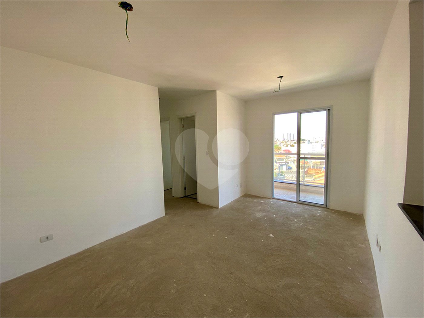 Apartamento à venda com 2 quartos, sendo 1 suíte, em Vila Galvão, Guarulhos, SP