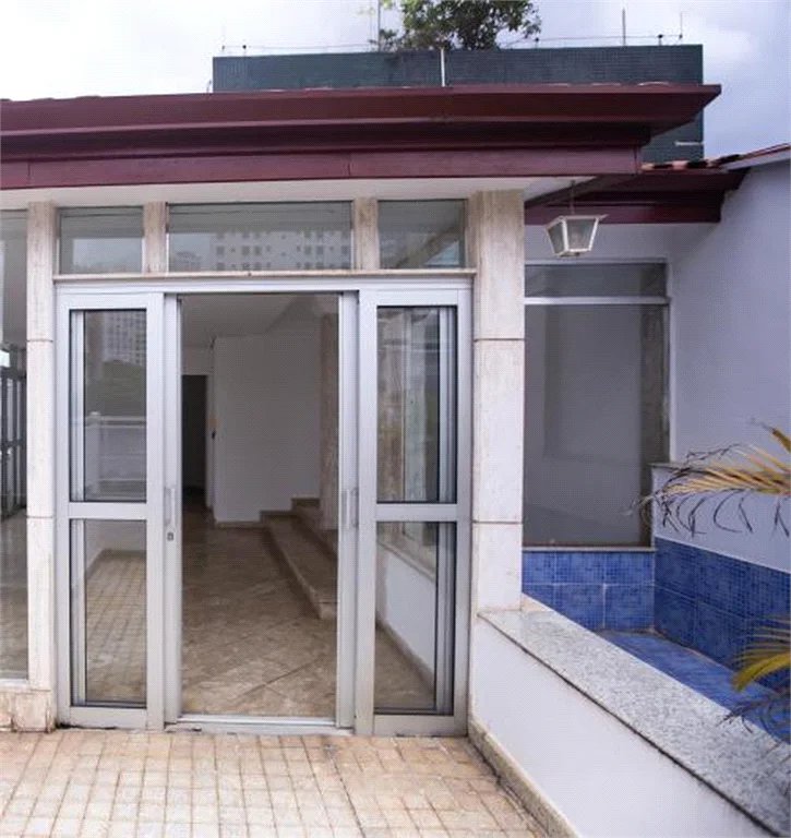 Cobertura à venda com 4 quartos, sendo 1 suíte, em Real Parque, São Paulo, SP