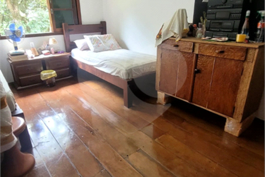 Casa Térrea à venda com 4 quartos, sendo 1 suíte, em Serra da Cantareira, Mairiporã, SP