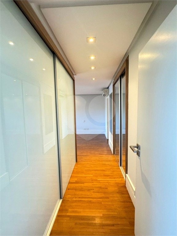 Apartamento à venda com 2 quartos, sendo 1 suíte, em Parque do Morumbi, São Paulo, SP